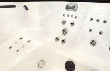 Гидромассажный СПА бассейн Sunrans SR832B