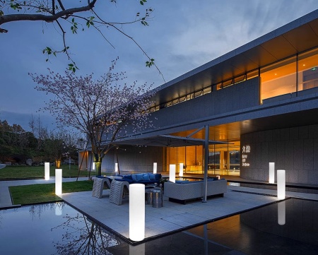 Светильник Цилиндр 30х75 питание от АКБ, RGB Светильник Цилиндр 30х75 питание от АКБ, RGB